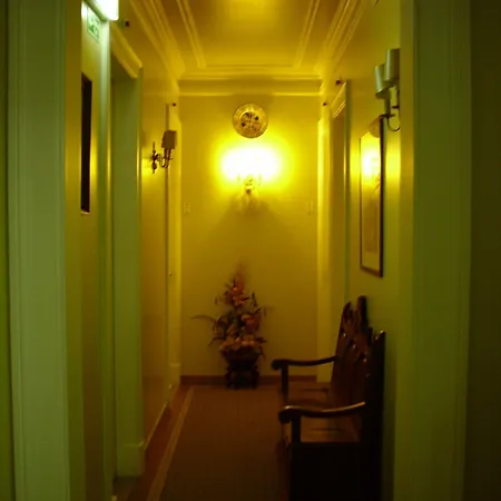 Dom Sancho I Otel 2*